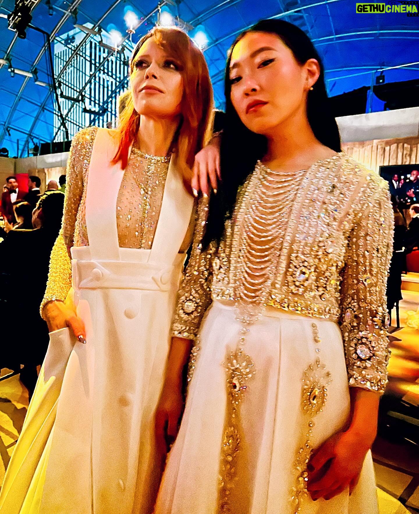 Natasha Lyonne Instagram - Thank you @miumiu @theacademy ✨✨♥️✨ 📸 @vernonfrancois @academymuseum @leithclark @jameskaliardos @vernonfrancois 💫