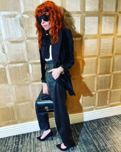 Natasha Lyonne Instagram - #thesecondbesthospitalinthegalaxy February 23rd @primevideo @ralphlauren 📸 @brynmooser 🤍