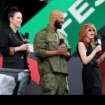 Natasha Lyonne Instagram - Thank you to @glblctzn, @common, @rachelbrosnahan for all the great work you do & to the brave crowd that came out in full force despite the rainstorm! @proenzaschouler @jackmccollough @lazro: I did my best to keep the gear safe n sound & I love you. ☔️🕊️☔️🕊️☔️🤍🤍🤍 swipe>>> 📸 @jameskaliardos 🤍