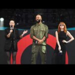 Natasha Lyonne Instagram – Thank you to @glblctzn, @common, @rachelbrosnahan for all the great work you do & to the brave crowd that came out in full force despite the rainstorm! @proenzaschouler @jackmccollough @lazro: I did my best to keep the gear safe n sound & I love you. ☔️🕊️☔️🕊️☔️🤍🤍🤍 swipe>>> 
📸 @jameskaliardos 🤍
