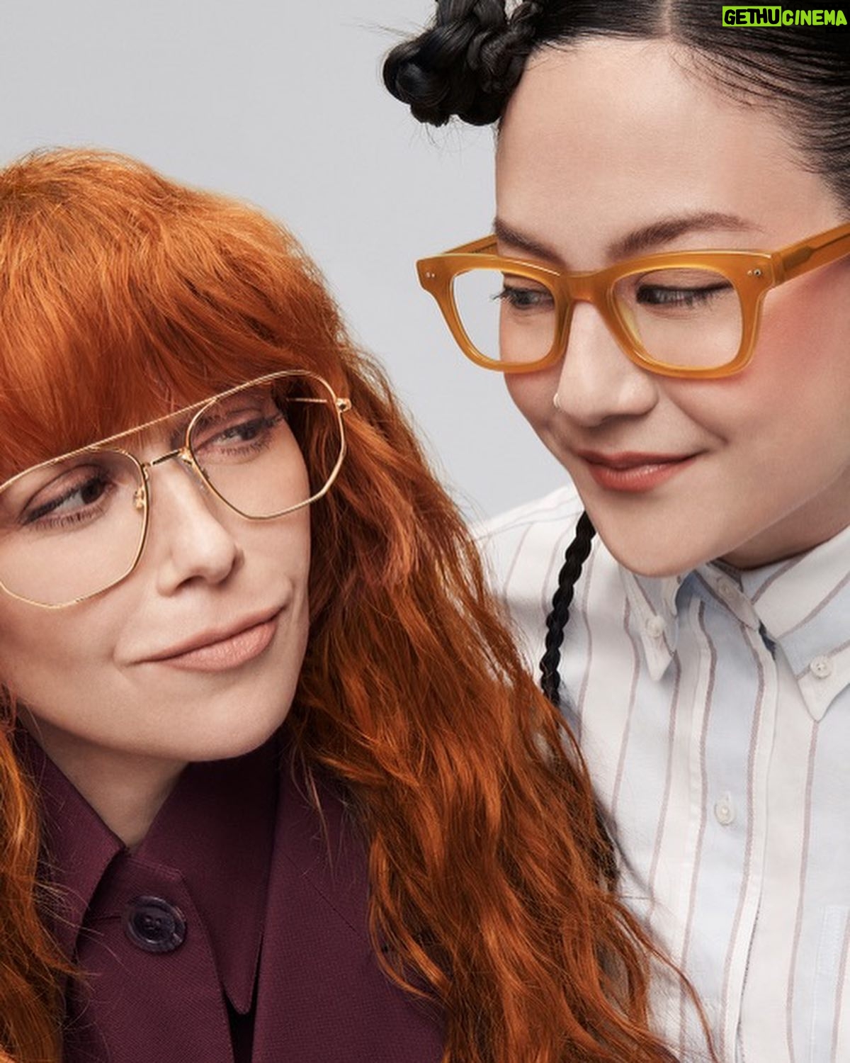 Natasha Lyonne Instagram - No shade to summer but looking forward to fall in @warbyparker π @jbrekkie @tyshawn β£οΈβ£οΈβ£οΈ Photographer:Β @paolakudacki Stylist: @Maxortegag Hair:Β @mattbenns Makeup:Β @kabukinyc Nails: @sonyameesh Thank you @warbyparker!! πππ