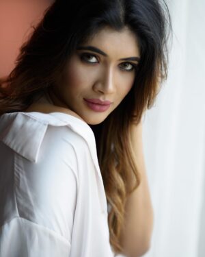 Natasha Majhi Instagram - I am hiding you ❤️‍🔥in my eyes ❤️
.
.
Shirt : @zara 
💄& hair : @mayurichavan_makeovers & team 
📸: @deepaknathgupta & team 
Retouch : @retoucher_mroy 
Styling : @stylist_natty 
📍: @novotelmumbaiairport 

#somamajhiofficial #instalike #instamood #instafashion #love #picoftheday #explore #ootd #likesforlike #loveyourself #bhfyp #photooftheday #viral