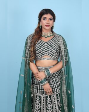 Natasha Majhi Instagram - Elegance is the only beauty that never fades ♾️💐🧿

#trending #viral #instagram #love #explorepage #explore #instagood #fashion #follow #tiktok #like #likeforlikes #followforfollowback #photography #india #trend #instadaily #memes #music #style #trendingnow #reels #foryou #likes #photooftheday #model #bollywood #bhtyp #somamajhiofficial