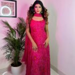 Natasha Majhi Instagram - Ek bar dekh lgye 🌹