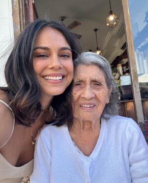 Nathalie Kelley Instagram - I went home to Australia to reconnect with my amazing inter-generational (and inter-species) community of friends and family... @nina_karnikowski my oldest friend always masterfully weaves new and exciting energy into my life - like the time she introduced me to one of my heroes (though she would refute and resist that title) but there’s no other way to describe my deep love and admiration for @helenanorberghodge. Her work has so profoundly impacted my life and I am honored to call her my friend.. thank you to @bebemoire for the new friendship and the beautiful handloomed sarong, @orchardstlove , @brooke.brash and @kinkalow for the tea and giggles… and thank you to the Gadigal and Bundjalung lands and people for always always nourishing me and pointing me back in the right direction.  And last but certainly not least my grandmother Rafaela, 100 yrs old and still going strong. Counting the days until we are all reunited once more 🫶🏽