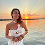 Nathalie Kelley Instagram - As I prepare to celebrate my 39th year on this planet (in October… excuse the big buildup) I have to give gratitude for the opportunity to be living my dream of living in the Amazon, meeting and working with the leaders I most admire : @alessandra_korap, Chief Raoni @institutoraoni), @watatakalu and @leilasalazar2012 and her incredible team at @amazonwatch plus collaborating with @aliceaedy and @joixlee of @earthrise.studio and @midiaindigenaoficial founder @priscilatapajowara - my heart is so full of joy knowing that I to get to do this work with THESE humans - who bring me constant hope, joy and inspiration even in these difficult times. I write about a lot of depressing things on here, and it’s true, these times are urgent and the threats very real. But I feel it is important to share the joy and beauty with you all also… thank you @maira.irigaray for the beautiful Tapajos immersion experience. There is so much work to be done here but it’s so important to always remember WHY we do what we do.