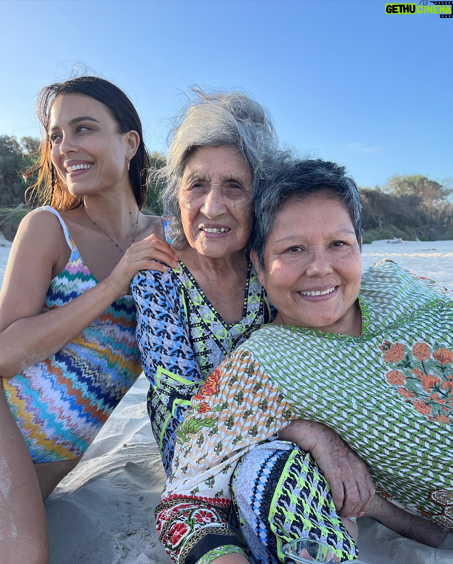 Nathalie Kelley Instagram - 3 generations of Quechua ๐ธ๐ฝ This year we will be celebrating my grandmothers 100th birthday! Giving thanks for all the love, joy and laughter ๐ so grateful my Mamitaโs memory and humor are still sharp. She walks without a cane or wheelchair. Her health is a reflection of my mothers love and dedication. Gratitude upon gratitude for this time together ๐