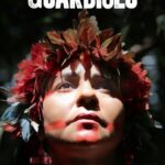 Nathalie Kelley Instagram - #SomosGuardianes ‘We Are Guardians’ acaba de estrenarse en Netflix en América Latina y pronto estará disponible en todo el mundo. ✨️ Amigos do Brasil, assistam a este filme agora! 📣 Amigos en toda América del Sur, desde México hasta Chile, ¡vean esta película ahora! Revelando la intrincada trama de la lucha por la supervivencia de la Amazonía, esta poderosa película no solo ilumina las narrativas de los guardianes y líderes indígenas, sino que también explora de manera empática las perspectivas de madereros y agricultores. Un llamado convincente a la acción, destaca la urgencia de mejorar la transparencia y trazabilidad en las cadenas de producción, cruciales para aliviar la presión sobre la selva y sus habitantes. Solidarízate con el pueblo de la Amazonía. Mira Somos Guardianes y sigue a @weareguardiansfilm para obtener actualizaciones sobre cuándo estará disponible para transmisión fuera de América Latina. El momento de actuar es ahora. ¡La selva nos necesita! ¡Todos somos guardianes! 🌎 #AmazonRainforest #somostodosguardiões #SomosGuardiões acabou de estrear na Netflix na América Latina e em breve estará disponível em todo o mundo. ✨️ Amigos do Brasil, assistam a este filme agora! 📣 Amigos en toda América del Sur, desde México hasta Chile, ¡vean esta película ahora! Revelando a intrincada tapeçaria da luta pela sobrevivência da Amazônia, este poderoso filme não apenas ilumina as narrativas dos guardiões e líderes indígenas, mas também explora de maneira empática as perspectivas de madeireiros e agricultores. Um apelo envolvente à ação, ele destaca a urgência de aprimorar a transparência e a rastreabilidade nas cadeias de produção, cruciais para aliviar a pressão sobre a floresta e seus habitantes. Solidarize-se com o povo da Amazônia. Assista a Somos Guardiões e siga @weareguardiansfilm para atualizações sobre quando estará disponível para transmissão fora da América Latina. O momento de agir é agora. A floresta precisa de nós! Todos nós somos guardiões! 🌎 #AmazonRainforest #somostodosguardiões