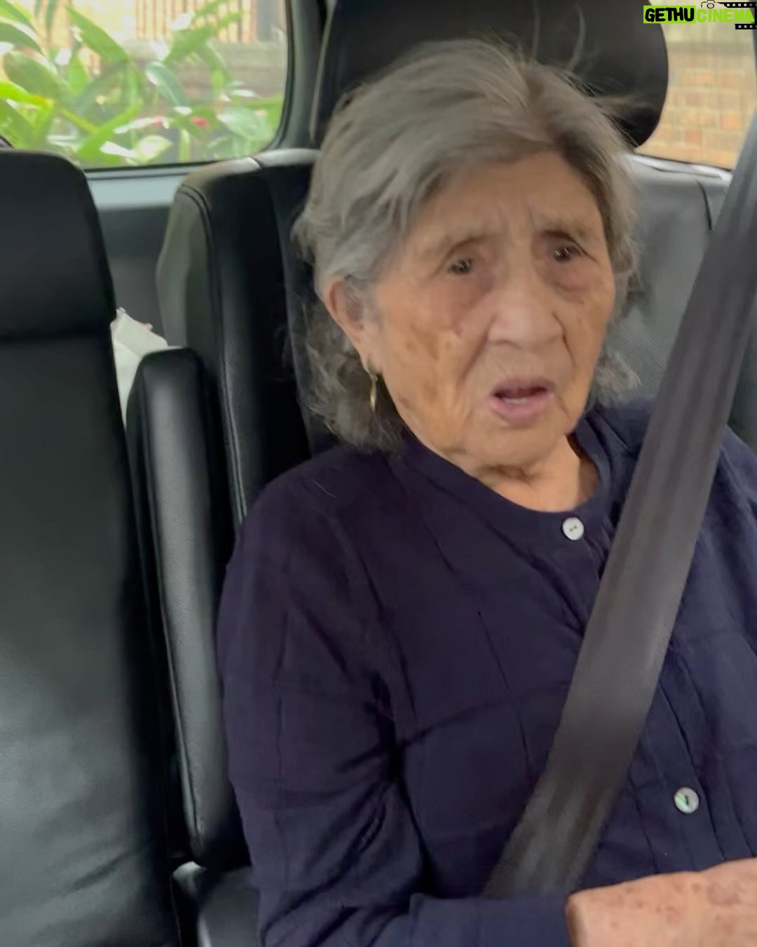 Nathalie Kelley Instagram - Happy 100th birthday to my Mamita Rafaela Mallqui!! My Quechua Queen!! 😍 MUNAKUYKI AWICHAY! She will always be my favorite backseat singer - here are some of her greatest hits!! Hoy celebramos tus 100 años! PACHAK KAWSAYNIYKITA SAMINCHAYKU!! 🥰🥰🥰🥰