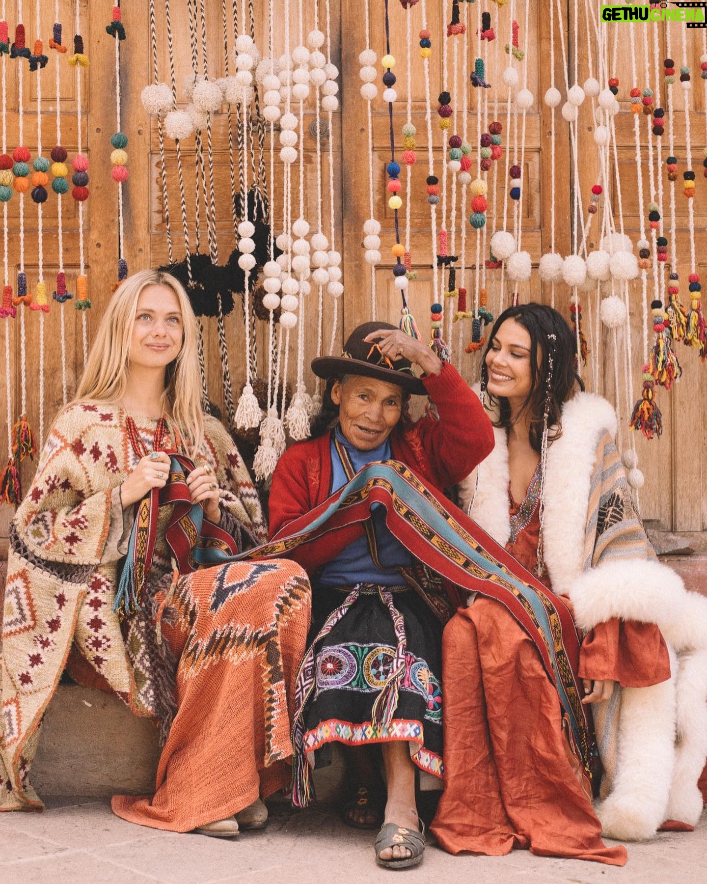 Nathalie Kelley Instagram - Since first laying eyes on @jeannedekroon a decade ago, I knew I wanted to be her friend. Our shared passion for the woven arts and the women behind the looms has culminated in this blossoming collaboration to bring prosperity and dignity to these artists (who I have formerly referred to as artisans) who by maintaining ancestral ways of weaving and harvesting natural fibers - are also doing the important job of preserving traditional farming techniques and keeping indigenous languages alive. This is what the UN is now calling bio-cultural heritage and it goes hand in hand with the preservation of biodiversity. What a radical thought. A vision of fashion that goes beyond “sustainable,” economies rooted in the feminine principle where incoming wealth seeds regeneration. That is the vision those of us in this work are collectively holding: the brands pictured here @zazi.vintage, @moonrising.co and @kullvi_whims are but a few. @madeforawoman, @oshadi_collective and @estethica_fashion are others. This is a moment where we can redefine luxury to mean supporting the well-being of entire communities and the eco-systems they steward… stay tuned for more on Woven Women…. 🕸️ photo by @miguelpalominofotografo 💓
