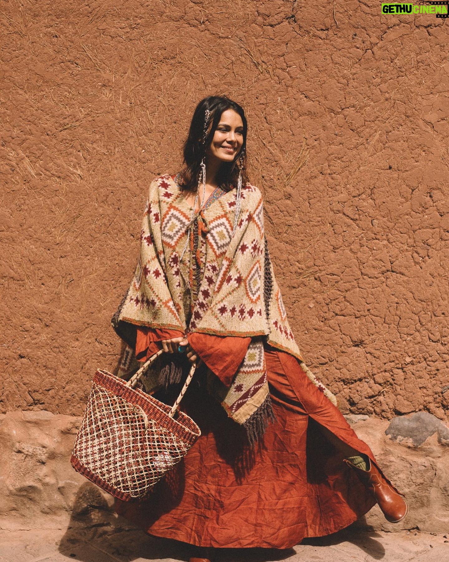 Nathalie Kelley Instagram - Since first laying eyes on @jeannedekroon a decade ago, I knew I wanted to be her friend. Our shared passion for the woven arts and the women behind the looms has culminated in this blossoming collaboration to bring prosperity and dignity to these artists (who I have formerly referred to as artisans) who by maintaining ancestral ways of weaving and harvesting natural fibers - are also doing the important job of preserving traditional farming techniques and keeping indigenous languages alive. This is what the UN is now calling bio-cultural heritage and it goes hand in hand with the preservation of biodiversity. What a radical thought. A vision of fashion that goes beyond “sustainable,” economies rooted in the feminine principle where incoming wealth seeds regeneration. That is the vision those of us in this work are collectively holding: the brands pictured here @zazi.vintage, @moonrising.co and @kullvi_whims are but a few. @madeforawoman, @oshadi_collective and @estethica_fashion are others. This is a moment where we can redefine luxury to mean supporting the well-being of entire communities and the eco-systems they steward… stay tuned for more on Woven Women…. 🕸️ photo by @miguelpalominofotografo 💓