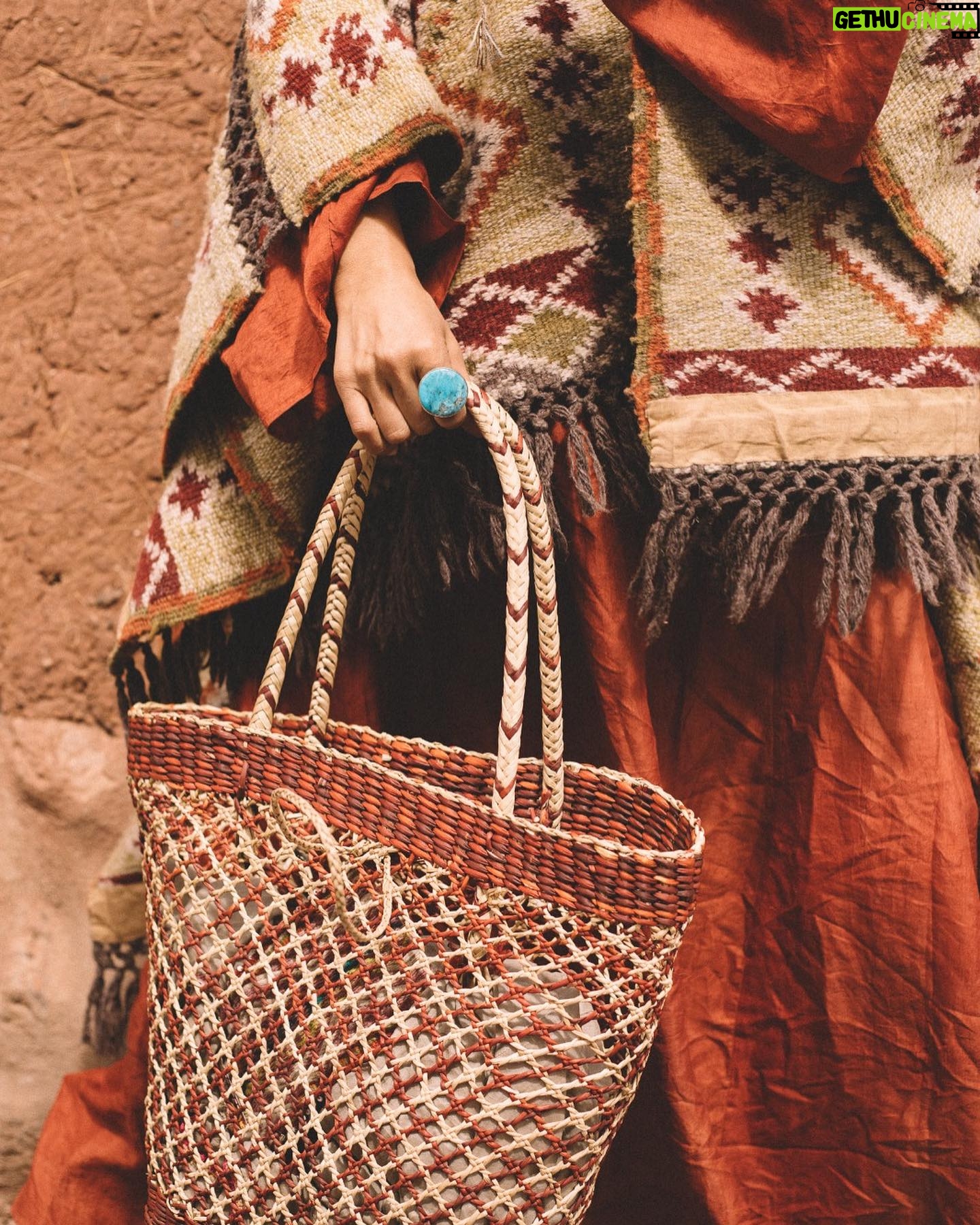 Nathalie Kelley Instagram - Since first laying eyes on @jeannedekroon a decade ago, I knew I wanted to be her friend. Our shared passion for the woven arts and the women behind the looms has culminated in this blossoming collaboration to bring prosperity and dignity to these artists (who I have formerly referred to as artisans) who by maintaining ancestral ways of weaving and harvesting natural fibers - are also doing the important job of preserving traditional farming techniques and keeping indigenous languages alive. This is what the UN is now calling bio-cultural heritage and it goes hand in hand with the preservation of biodiversity. What a radical thought. A vision of fashion that goes beyond “sustainable,” economies rooted in the feminine principle where incoming wealth seeds regeneration. That is the vision those of us in this work are collectively holding: the brands pictured here @zazi.vintage, @moonrising.co and @kullvi_whims are but a few. @madeforawoman, @oshadi_collective and @estethica_fashion are others. This is a moment where we can redefine luxury to mean supporting the well-being of entire communities and the eco-systems they steward… stay tuned for more on Woven Women…. 🕸️ photo by @miguelpalominofotografo 💓