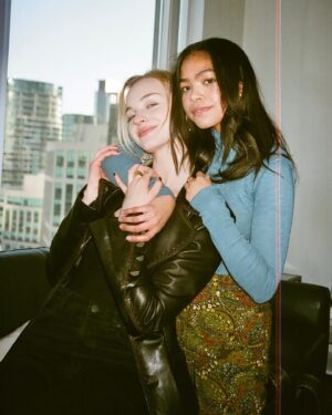 Navia Robinson Instagram - Pics from filming the pilot of Gotham Knights which airs tomorrow, 03/14, 9/8c on the CW wow wow I can’t believe it — What was a year ago feels like yesterday :O Tune in for the cool Gotham cars & stay for the crime-fighting & heart…!

(Look closely at the second to last picture and you can see the imprint of goggles on my forehead #easteregg)