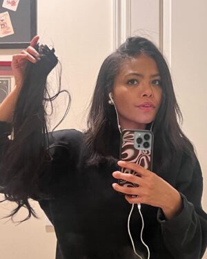 Navia Robinson Instagram - Staring intensely and then smiling joyfully for @elleusa ! 🌠Thank you @poloralphlauren @elleusa #HollywoodRising
#PoloRLStyle