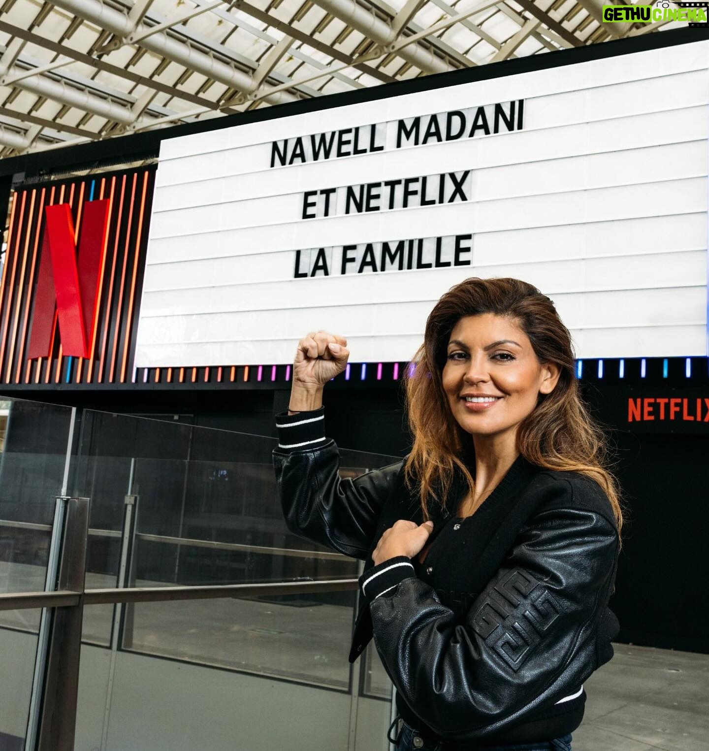 Nawell Madani Instagram - - Nouveau perso #movie - Standing mémorable à Toulon #rodage - Magnifique accueil au @theatrelecolbert - StaraTourek #CoupureDuJeûneEnTournée - À Toulon, la fraise à la taille de mon genou - Toulon me fait penser à Oran #nostalgie - Louezna et son flow #ÇaPasseTropVite - @tupac_madani qui peut buter quelqu’un pour un bout de cake - Ma série à Châtelet Les Halles #ÇaPasseTropTropVite - Un an déjà pour JUSQU’ICI TOUT VA BIEN Les dates de la tournée lien dans la bio ⬆️