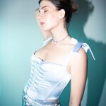 Naz Çağla Irmak Instagram - Ekim @kunmagazine 🩵 Genel Yayın Yönetmeni ve Röportaj @timurcanersoy Video @egetzcn Fotoğraf @barandogan Styling @sedassolmaz Saç @rojinbotaann Makyaj @gizzemergin Prodüksiyon Asistanı @_esmaturan Styling Asistanı @betulcapkurr ve Canım @burcubulutcan @beyza_eraydin @ph7entertainment Teşekkürler 🌹