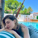 Naz Çağla Irmak Instagram - iyi bayramlaaav🩵