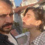 Naz Çağla Irmak Instagram - daha binlerce ayna selfiemiz olması için neler mümkün? seni seviyorum sevgilim, iyi ki doğdun ❤️‍🔥