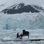 Nazanin Bayati Instagram – 💙🎼💙
«مرثیه ایی برای قطب شمال» اثر آهنگساز معروف ایتالیایی «لودوویکو اینائودی»، خالق آثاری چون دکتر ژیواگو، طرد شدگان و … @ludovico_einaudi .
.
.