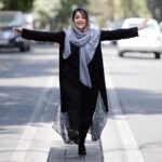 Nazanin Bayati Instagram - هميشه آخر همه چيز خوب ميشه اگه نشد هنوز اخرش نرسيده...🌸😉 . . چارلى چاپلين . . @hosseinsepahvand_ 📷📷🙏🏻 .