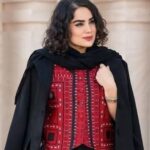Nazanin Boniadi Instagram - #WomanLifeFreedom lives on. If democracy ever prevails in Iran it will be because of Iranian heroes like #RoyaHeshmati and #ZeynabKhonyabpour who refuse to bow to the Islamic Republic’s tyrannical rule. Roya Heshmati (slide 1) received 74 lashes after being convicted for refusing to abide by the Islamic Republic’s draconian hijab law. “I won’t cover up” she pronounced even as they executed her barbaric punishment in what she described as “a medieval torture chamber.” Zeynab (Bahar) Khonyabpour (slide 2) has received a two year prison sentence for sharing photos without hijab on social media. They risk everything for freedom even as the world has moved on.