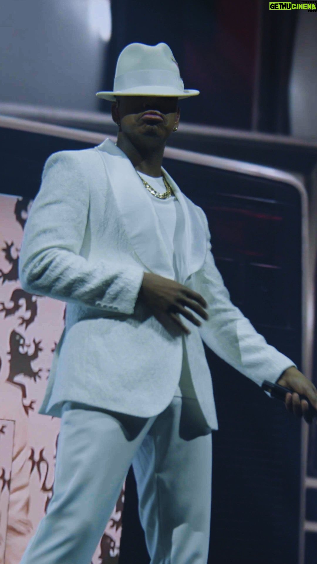 Ne-Yo Instagram - GQ meets Ne-Yo backstage for a breakdown of his tour fits, featuring a whole lot of Fedoras™. Filmed by @mjrdo Edited by @shen.adam Produced and directed by @merrybaldi and @alwaysprotectedpublicity Styling by @therealnoigjeremy and @statement11