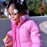 Ne-Yo Instagram – My lil’s….Daddy loves you.