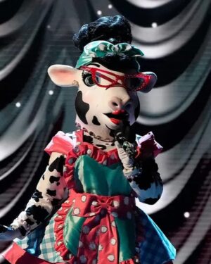 Ne-Yo Instagram - Congratulations to my dad aka Ne-yo for winning Season 10 of The Masked Singer as The Cow !!!! He did amazingggg, me and my brother knew it was him the first time we heard him sing- 🎉🎉🎉🎉

.

.

.

.
#themaksedsinger #neyo #maskedsingerseason10 #dad #thecow #congradulations !!!!