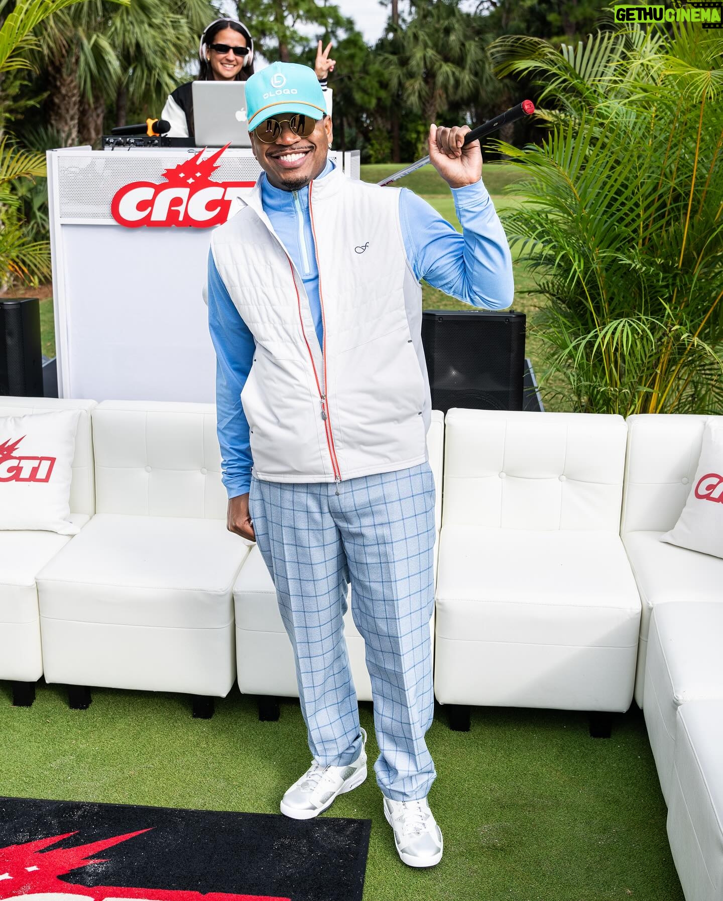 Ne-Yo Instagram - I hit the green for a great cause! ⛳️ Shout out to @mroctoberfoundation & @cactusjackfoundation for putting together a dope event benefiting underserved youth. 📸: @zacschuss