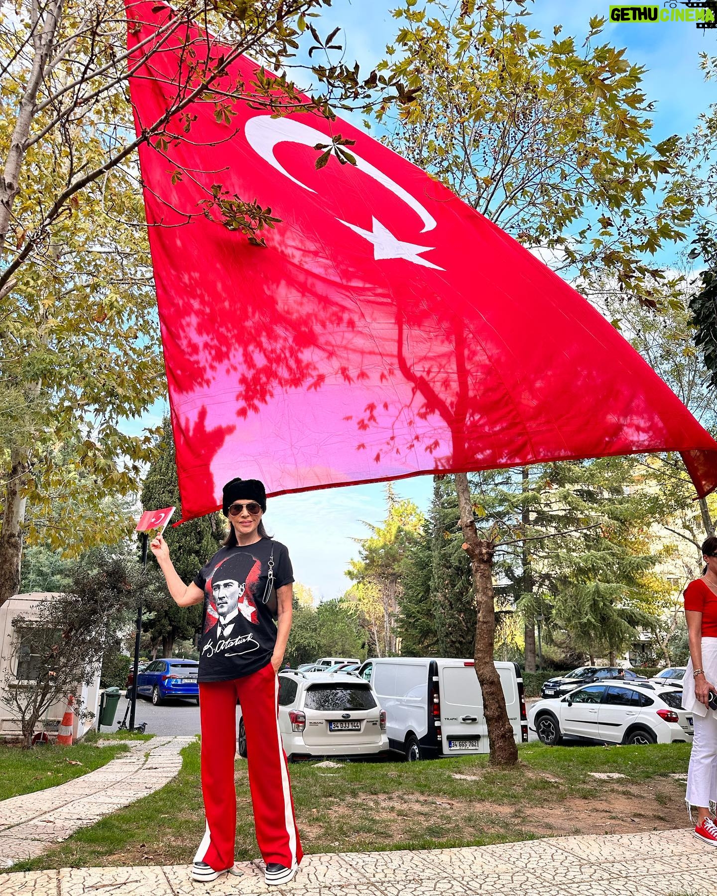 Nebahat Çehre Instagram - 🇹🇷 SONSUZA KADAR CUMHURİYET 🇹🇷