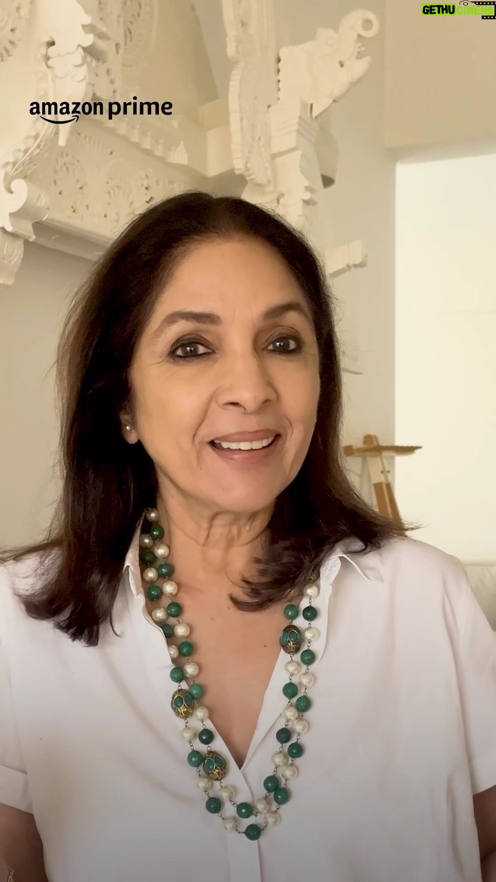 Neena Gupta Instagram - Pata chala? Panchayat Season 3 aa raha hai aur uski dates chuppi hai laukiyon ke peeche. 🤩 https://panchayat3date.com/ pe jaao aur lauki hatao to find out! @primevideoin @theviralfever @arunabhkumar @deepakmishra18 @chandan_jpg @shreyansh.pandey @koshyvijay @jitendrak1 @raghubir_y @neena_gupta @chandanroy.7 @whofaisalmalik @iamsanvikaa @realpankajjha