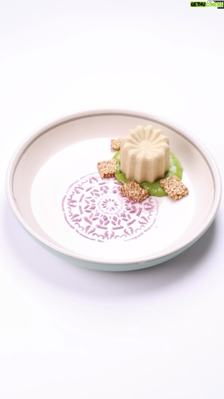 Neena Gupta Instagram - This year, Holi is arriving a little early in New York. As we open the doors of Bungalow on Mar 23rd, we celebrate Holi with a dish called “RANG”. A dish is inspired by my novel-movie, THE LAST COLOR featuring legendary @neena_gupta The story was based on a single theme, “Spring symbolizes love as it brings colors in our lives”. This project supported thousands of widows around the World through @globalwidows @sulabh.international This beautifully crafted dish became even more precious when @pardeepkumar_arts drew it. ❤️ So here is a dish to love, colors & spring. And auspicious beginnings. 21 Days to go…