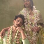Neena Gupta Instagram - The Masaba Bride & The Masaba Groom @houseofmasaba #HouseofMasaba #TheMasabaBride #TheMasabaGroom