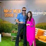 Neena Gupta Instagram - Bhidu se bhidi @apnabhidu @abhishekchn @itsmonikapanwar @vjymaurya @payalaroras @madeinmaurya @primevideoin @sanjeevkumarnair #ReverieEntertainment