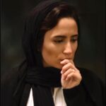 Negar Javaherian Instagram - 🌱• بازیگر امکان این را دارد که در خاطرات و زندگی خود سفر کند. اصولاً راه اصلیِ من برای اینکه چگونه جلوی دوربین ظاهر و به نقش نزدیک شوم ابتدا از خودم شروع میشود. قطعا خودم پُر هستم از اتفاقات بیرون و چیزهایی که بر من گذشته است. ________ گفتگو با آقای فریدون جیرانی عزیز در برنامهٔ اینترنتی «کافه آپارات» مهر ۹۹ _______ پی‌نوشت: موضوعات را از پس زمینه‌هایشان نمی‌توان جدا دید. امید است به اشتراک گذاشتنِ این گفتگوها (که برگرفته از مصاحبه‌هایی کلی در طول سالیان است) به صورت جداگانه و منفک باعث ایجاد سوتفاهم نگردد. جهت مطالعه‌ی متن کامل به آدرس ذکر شده مراجعه فرمایید. _______ #دوئت #نوید_دانش