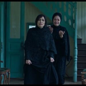 Negar Javaherian Instagram - •
شیرزاد: گفتی اسمشو میذاریم ایران چون جفتمون عاشقشیم 
خاتون: نمی دونستم پسر میشه
شیرزاد: اون‌ که عشق باباشه
خاتون: جون مادرشه
‌
«خاتون»
هر دوشنبه ساعت ۲۰ از «نماوا»

ساخت ویدیو: حمید نجفی‌راد
@hamidnajafirad
خواننده: جوما
‌@jumaprojects
.
@tinapakravan
@negarjavaheriian
@ashkan
@shabnammoghadammi
@benyamin_norouzi93
@namava_ir