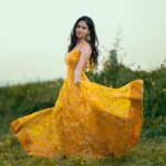 Neha Chowdary Endluri Instagram - Yellow is my happy colour 💛📒🌝🌻🌙🐣 #swipe 📸 : @mkpassionphotography @mukeshreddy89 Outfit : @elegant_threads_by_salma Makeup & hairstyling: @tripuraa_alapati Earrings: @elegant_jewellery_by_salmaazad #neha_nani #nehachowdary