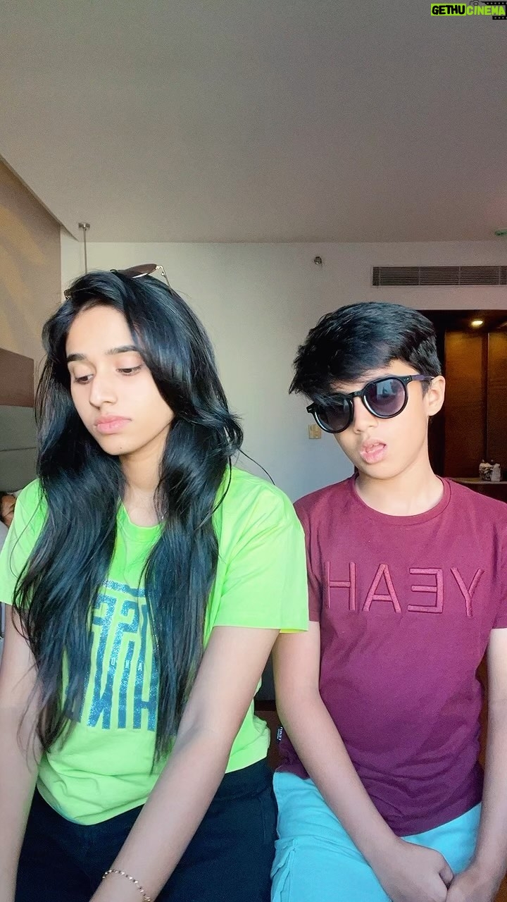 Neha Chowdary Endluri Instagram - Moyeeeee moye @rahulatti2014 #neha_nani #reels #trending