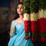 Neha Chowdary Endluri Instagram - Temple day 😇🩵 #swipe 📸 - @avinash_mukkamala Assist @shutterbug_yuga #neha_nani #nehachowdary #templeday #traditional #tirupati