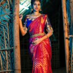 Neha Chowdary Endluri Instagram - Pattu cheera feels 🥰 #swipe 📸 : @mkpassionphotography @mukeshreddy89 Makeup & hairstyling: @priyasandeepmakeupartistry @bridalstoptirupati Saree & blouse: @bridalstop_boutique #neha_nani #nehachowdary #traditional #saree #pattusaree