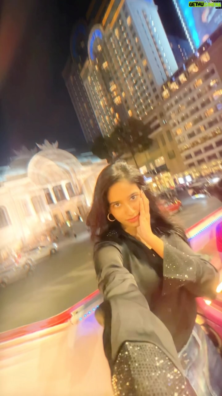 Neha Chowdary Endluri Instagram - Classic in black! 🖤 #neha_nani #trending #reels #vietnam #hochiminhcity
