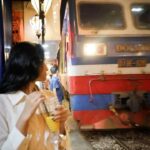 Neha Chowdary Endluri Instagram - Train street 🇻🇳🛤️ #vietnam #hanoi #neha_nani #reels #trending #trainstreet #trainstreethanoi