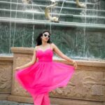 Neha Chowdary Endluri Instagram - Trendingggg! 🩷 #neha_nani #reels #trending #vietnam #banahills