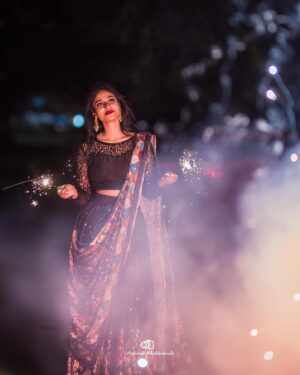 Neha Chowdary Endluri Instagram - Diwali subhakankshalu ✨ #swipe 
📸 - @avinash_mukkamala 
Outfit: @bridalstoptirupati 
Makeup& hairstyling: @priyasandeepmakeupartistry @bridalstoptirupati 

#neha_nani #nehachowdary #diwali #diwali2023 #happydiwali