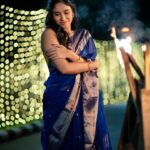 Neha Chowdary Endluri Instagram - Bhogi Subhakankshalu 💙🔥 #swipe 📸 : @mkpassionphotography @mukeshreddy89 Makeup & hairstyling: @priyasandeepmakeupartistry @bridalstoptirupati Saree & blouse : @bridalstop_boutique #neha_nani #nehachowdary #bhogi2024 #happybhogi #sankranthi