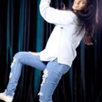 Neha Chowdary Endluri Instagram - Trending steps !! 🩵 #neha_nani #reels #trendingreels