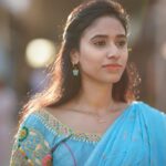 Neha Chowdary Endluri Instagram - Temple day 😇🩵 #swipe 📸 - @avinash_mukkamala Assist @shutterbug_yuga #neha_nani #nehachowdary #templeday #traditional #tirupati