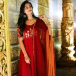 Neha Chowdary Endluri Instagram – When in doubt , wear red ❤️ #swipe 
Outfit: @elegant_threads_by_salma 

#neha_nani #nehachowdary