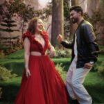 Neha Kakkar Instagram – Hey my loves! Just couldn’t resist grooving to my latest track #Sonchadi with @alexander_noel_janam 👌🏼
Join me in moving to the tunes of #Uttarakhand, apne dance video aur Reel pe do Tag Me or @cokestudiobharat so we can share your moves! 💃🕺🥰 #CokeStudioBharat


#trending #soncahdi #nehakakkar #pahadi #pahadisong