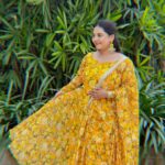 Neha Menon Instagram - Kanmaniye💛 Yellow is such a happy colour! 😩💛 Wearing: @_gina_couture 💛
